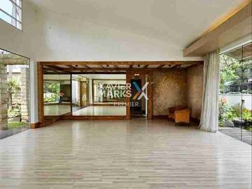 rumah mewah private pool di Boulevard pbi araya blimbing malang