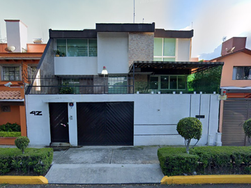 VENTA DE CASA EN PASEOS DE TAXQUEÑA, COYOACAN, CDMX.