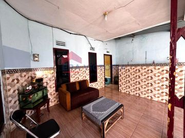 Rumah Dekat Pusat Kota Malang, Area Bisnis Ramai dan Akses Mudah