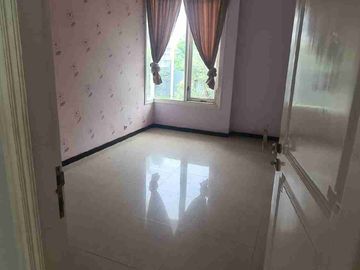 Jual Rumah di jl boulevard Tmn Gapura, Citraland dekat G WALK & new Radial Road