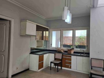Jual Rumah di jl boulevard Tmn Gapura, Citraland dekat G WALK & new Radial Road