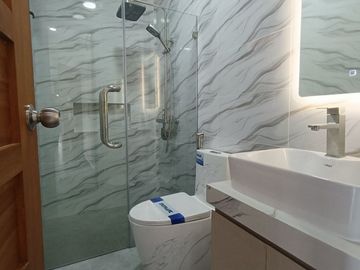Furnished House and Lot for Sale in Pasig Brandnew Modern-MD