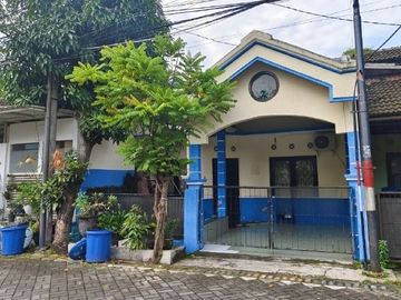 Rumah Di Kebraon Indah Permai Surabaya Bagus dan Terawat Strategis