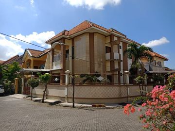 Rumah Di Kebraon Indah Permai Surabaya Mewah Dan Terawat Strategis