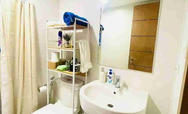 For Rent 2 Bedrooms Condo Unit with Parking near Ayala & IT Park
