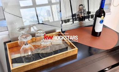 FOR SALE! Stunning Fully Furnished Loft Condominium Unit in Eton Parkview Greenbelt