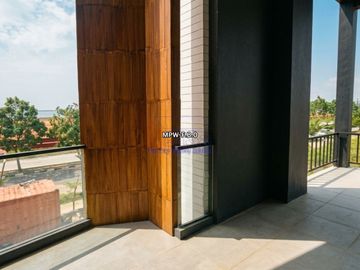 RUKO HOOK 3 LANTAI View Laut – MARCS BOULEVARD PASIR PUTIH