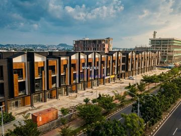RUKO HOOK 3 LANTAI View Laut – MARCS BOULEVARD PASIR PUTIH