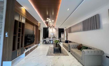Brandnew Modern House with 5Br with pool furnished near clark