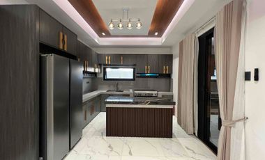 Brandnew Modern House with 5Br with pool furnished near clark