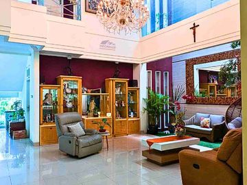 Rumah Permata Buana Jakbar mewah jalan boulevard