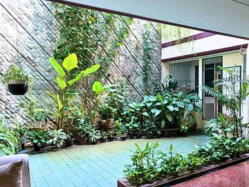Rumah Permata Buana Jakbar mewah jalan boulevard