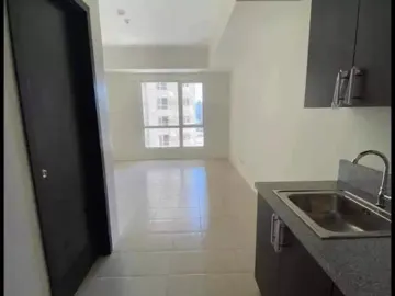 ONE BEDROOM MOVE IN RFO 300K DOWNPAYMENT IN MANDALUYONG Prime Locations Pioneer Woodlands Near BGC, ORTIGAS CBD, THE MEDICAL CITY AND PET FRIENDLY