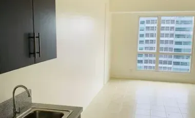 ONE BEDROOM MOVE IN RFO 300K DOWNPAYMENT IN MANDALUYONG Prime Locations Pioneer Woodlands Near BGC, ORTIGAS CBD, THE MEDICAL CITY AND PET FRIENDLY