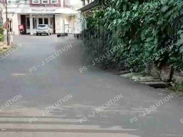 RUMAH TUA HITUNG TANAH MURAH DI JAKSEL