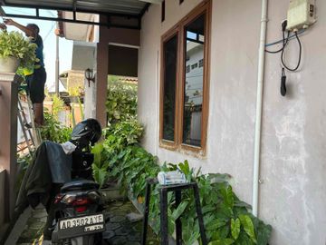 Rumah Nyaman Full furnished Cantik