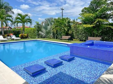 ALQUILER DE FINCA EN PALMIRA VALLE FINCA LAS PALMAS RESERVAS AL3003480004 LLAMANOS..