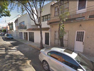 CASA EN VENTA EN SUR 107, HEROES DE CHURUBUSCO, IZTAPALAPA