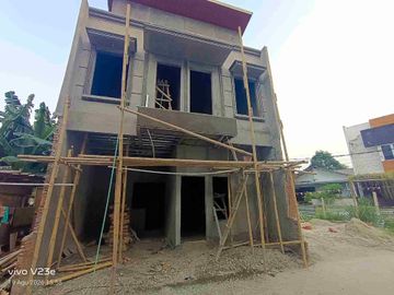 Rumah selangkah ke pintu TOL