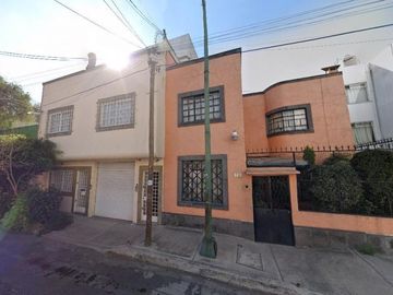 Venta hermosa casa Venustiano Carranza CDMX