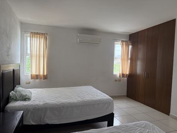 CASA AMUEBLADA EN RENTA EN FRACCIONAMIENTO LOS MEDANOS