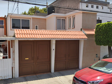 CASA EN VENTA EN C. VICENTE GARCIA GONZALEZ, GUSTAVO A. MADERO
