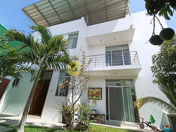 Casa en Venta con Piscina | Condominio San Carlos – Los Ejidos, Piura