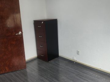 Oficina en Renta o Venta en Insurgentes 6C/1E - 2 Bodegas - Sala de juntas-130m2