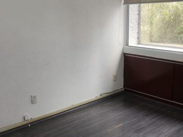 Oficina en Renta o Venta en Insurgentes 6C/1E - 2 Bodegas - Sala de juntas-130m2