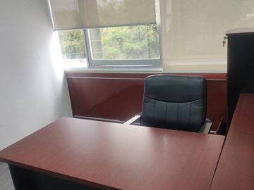 Oficina en Renta o Venta en Insurgentes 6C/1E - 2 Bodegas - Sala de juntas-130m2