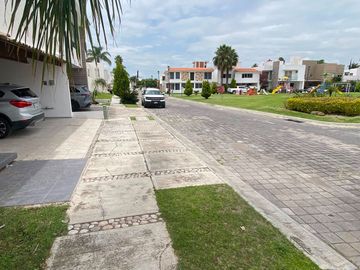 CASA EN RENTA FRACC VISTA REAL ZONA ANGELOPOLIS