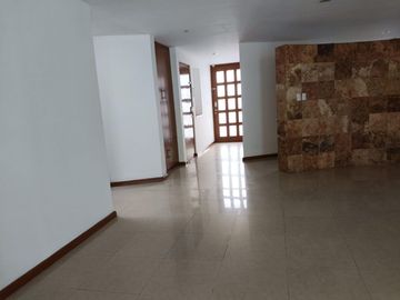 CASA EN RENTA FRACC VISTA REAL ZONA ANGELOPOLIS