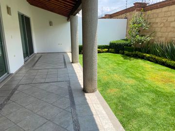 CASA EN RENTA FRACC VISTA REAL ZONA ANGELOPOLIS