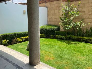CASA EN RENTA FRACC VISTA REAL ZONA ANGELOPOLIS