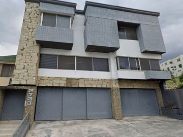 CASA ADJUDICADA EN LAS CUMBRES MONTERREY NUEVO LEÓN