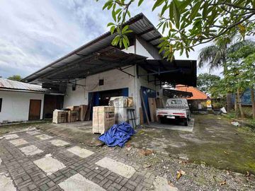 Gudang dan Kantor Siap Pakai Gatsu Timur LT 1.060 m²