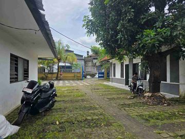 Gudang dan Kantor Siap Pakai Gatsu Timur LT 1.060 m²