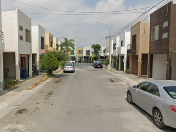 HERMOSA CASA EN VENTA EN APODACA NUEVO LEON