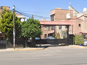 CASA EN REMATE