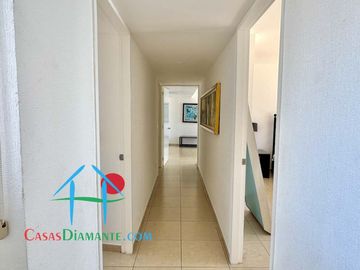 Depa con 3 recámaras y terraza con vista a las áreas comunes