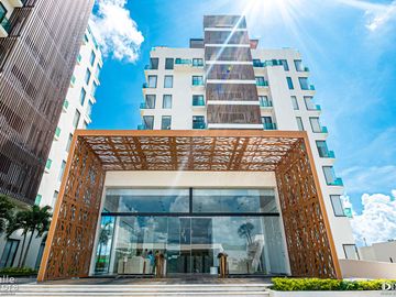 Departamento de Lujo de 2 Recámaras en Venta | Alta Plusvalía en Nuevo Centro Urbano, Playa del Carmen.