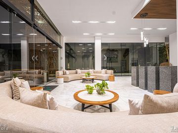 Departamento de Lujo de 2 Recámaras en Venta | Alta Plusvalía en Nuevo Centro Urbano, Playa del Carmen.