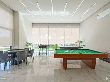 Departamento de Lujo de 2 Recámaras en Venta | Alta Plusvalía en Nuevo Centro Urbano, Playa del Carmen.