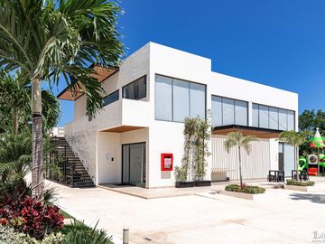 Departamento de Lujo de 2 Recámaras en Venta | Alta Plusvalía en Nuevo Centro Urbano, Playa del Carmen.