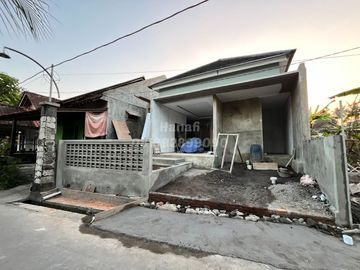 Rumah Minimalis Jogja dijual belakang Namla Toserba