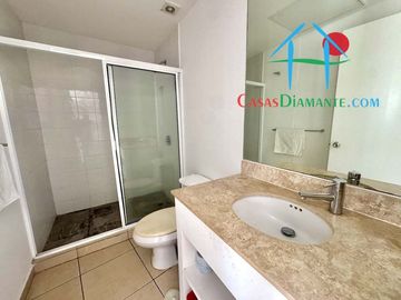 Depa con 2 recámaras y terraza con vista a las áreas comunes