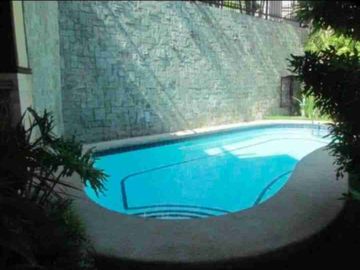 Ma. Luisa Banilad House with Pool | 3BR | 5-Car Garage | ₱75M / ₱120K Monthly