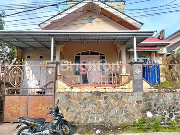 BALIKPAPAN, RUMAH BALIKPAPAN REGENCY NYAMAN (A267)
