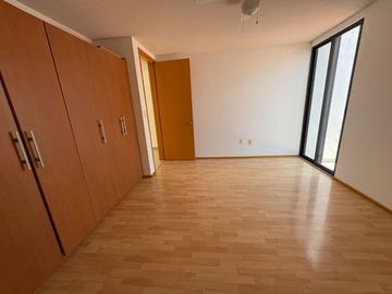 Casa en VENTA en Fracc. Tejeda | Amplio Terreno de 400 m², Jardín, Terraza y Excelente Ubicación