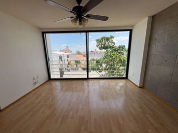 Casa en VENTA en Fracc. Tejeda | Amplio Terreno de 400 m², Jardín, Terraza y Excelente Ubicación